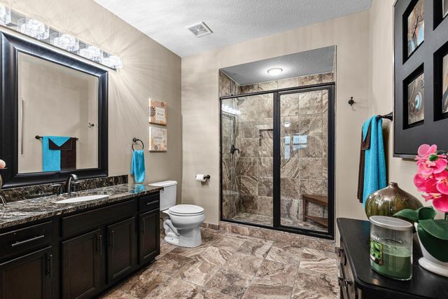 10033 Frederick Place, Eden Prairie, MN 55347