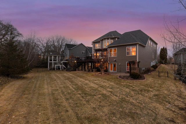 10033 Frederick Place, Eden Prairie, MN 55347