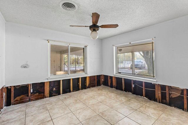 631 Fm 253 Road, Buna, TX 77612