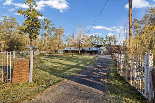 631 Fm 253 Road, Buna, TX 77612