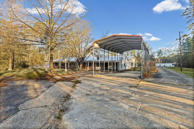 631 Fm 253 Road, Buna, TX 77612