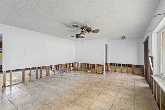 631 Fm 253 Road, Buna, TX 77612