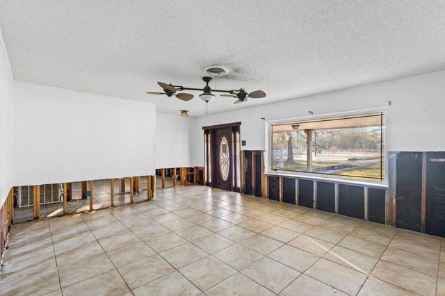 631 Fm 253 Road, Buna, TX 77612