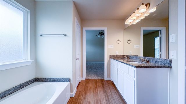 9922 Ironhorse Drive, Dallas, TX 75227