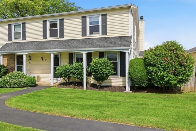 97 Springwood Drive, Webster, NY 14580