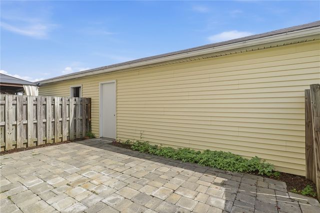 97 Springwood Drive, Webster, NY 14580