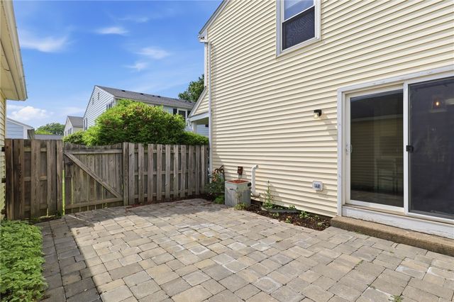 97 Springwood Drive, Webster, NY 14580