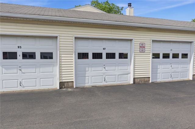 97 Springwood Drive, Webster, NY 14580