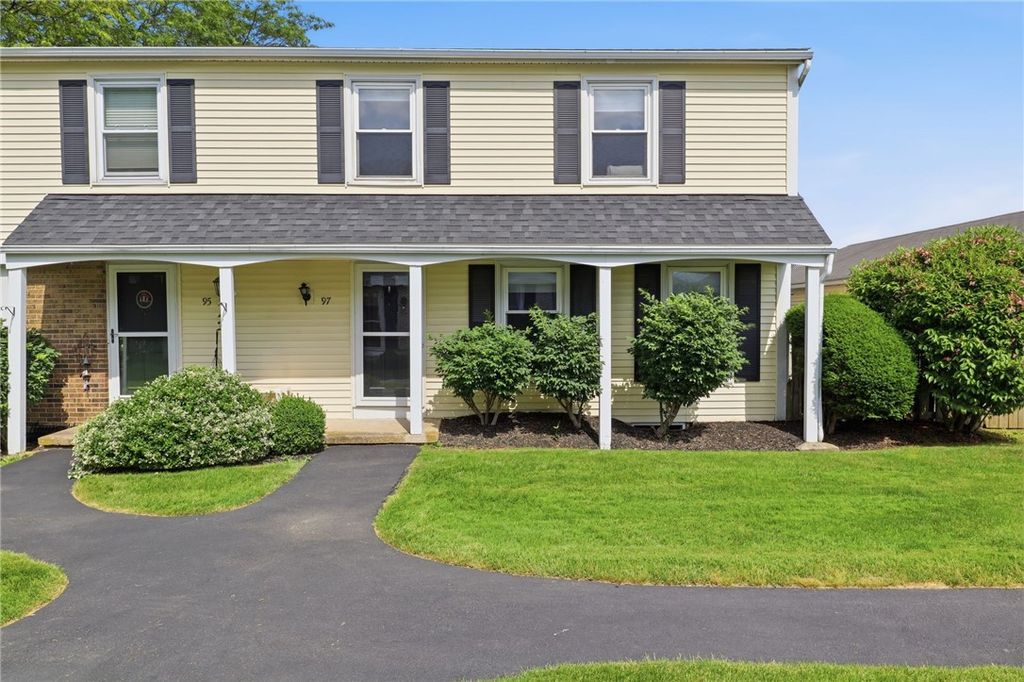 97 Springwood Drive, Webster, NY 14580