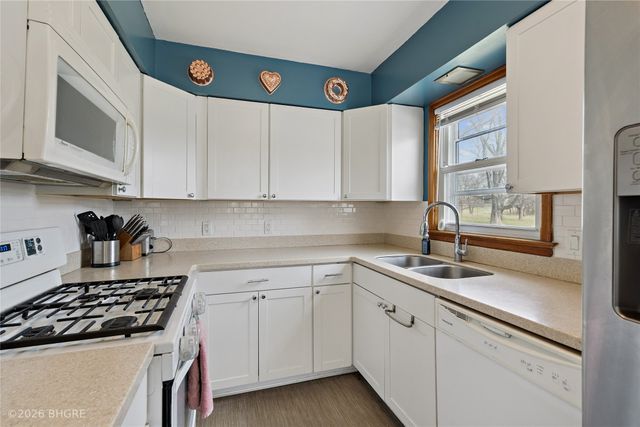 408 Center Street, Norwalk, IA 50211