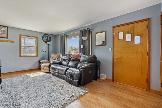 408 Center Street, Norwalk, IA 50211