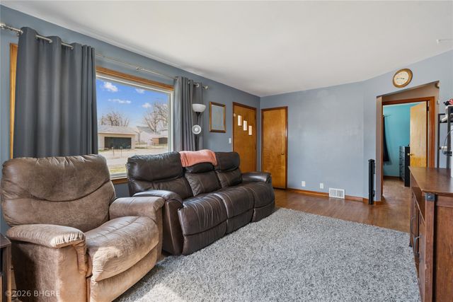 408 Center Street, Norwalk, IA 50211