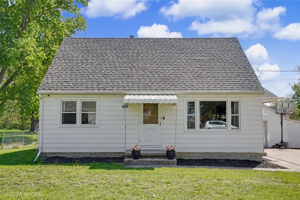 408 Center Street, Norwalk, IA 50211