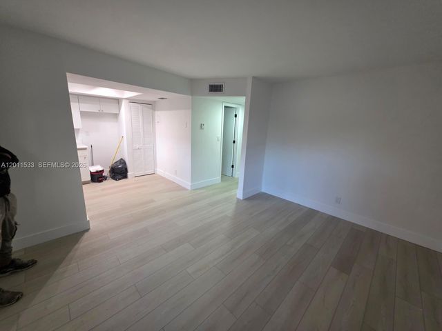 101 NE 41st St F98, Oakland Park, FL 33334