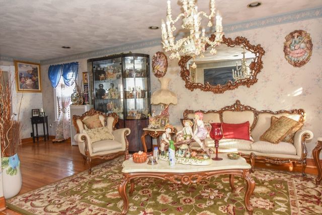 103 Dalton Street, Lowell, MA 01850