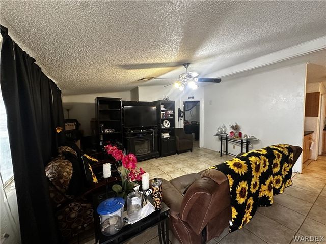 5823 N Hwy 66 Drive, Kingman, AZ 86401