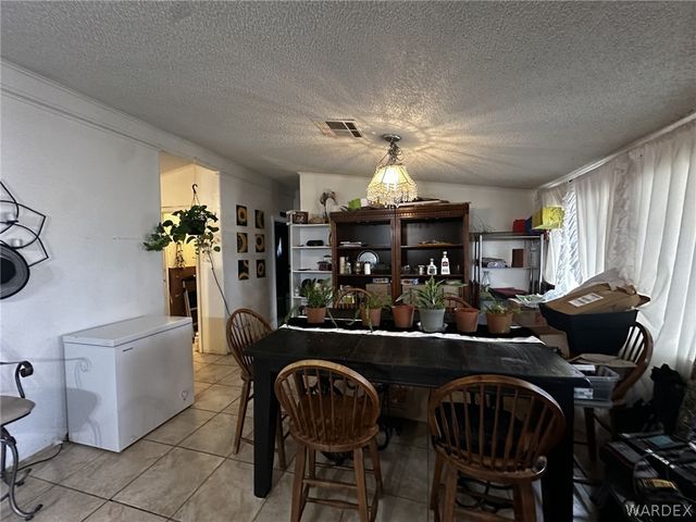 5823 N Hwy 66 Drive, Kingman, AZ 86401