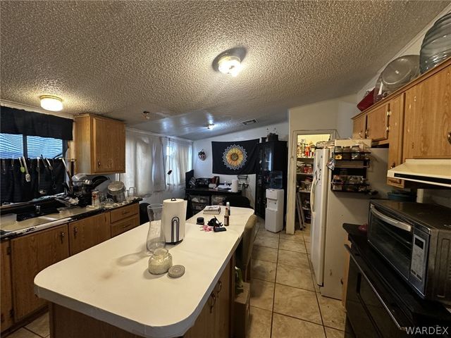 5823 N Hwy 66 Drive, Kingman, AZ 86401