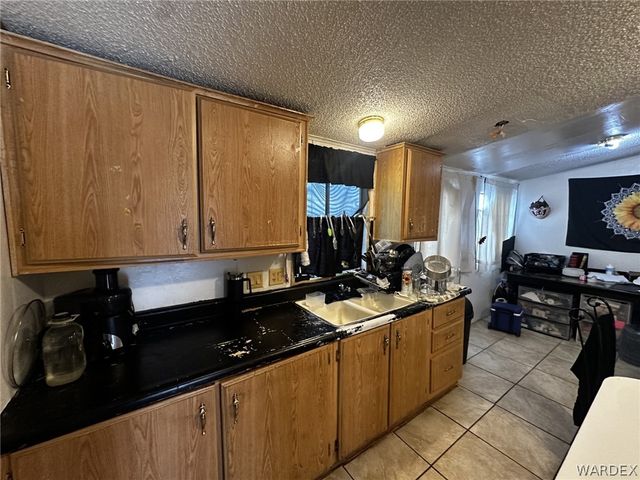 5823 N Hwy 66 Drive, Kingman, AZ 86401