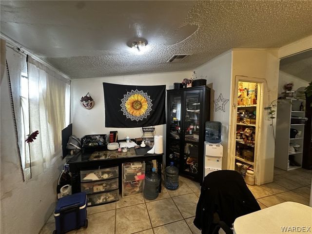 5823 N Hwy 66 Drive, Kingman, AZ 86401