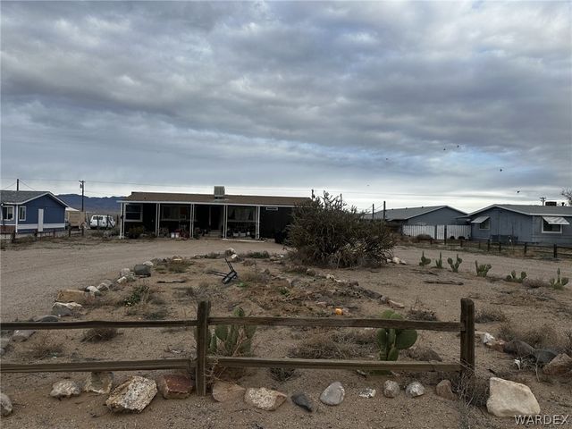 5823 N Hwy 66 Drive, Kingman, AZ 86401