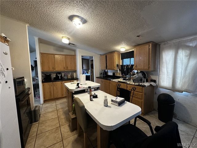 5823 N Hwy 66 Drive, Kingman, AZ 86401