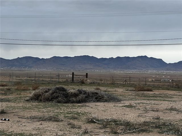 5823 N Hwy 66 Drive, Kingman, AZ 86401