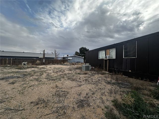 5823 N Hwy 66 Drive, Kingman, AZ 86401