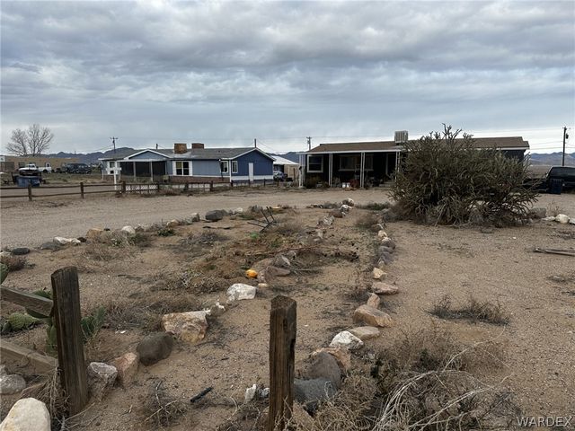 5823 N Hwy 66 Drive, Kingman, AZ 86401