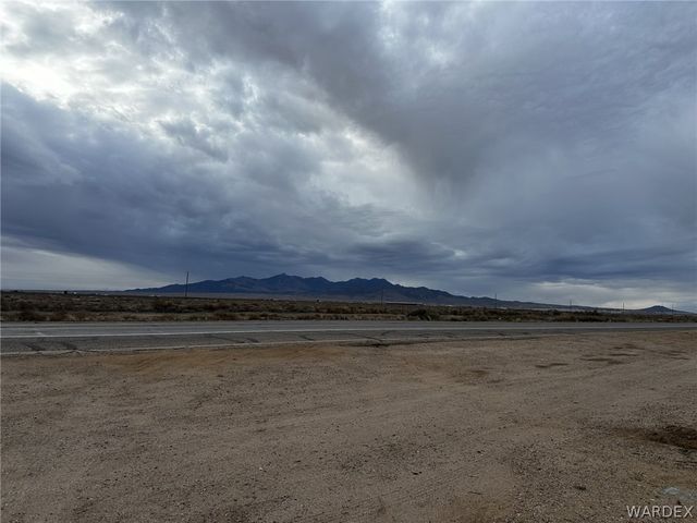 5823 N Hwy 66 Drive, Kingman, AZ 86401