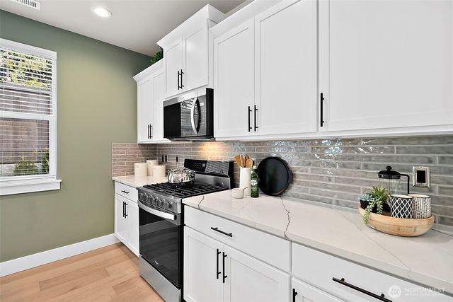 20904 99th Place S, Kent, WA 98031