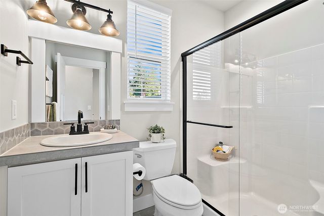 20904 99th Place S, Kent, WA 98031