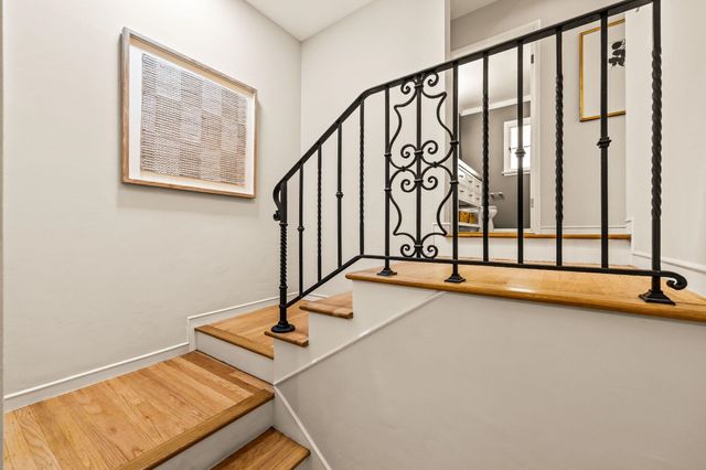 1678 Trestle Glen Rd., Oakland, CA 94610