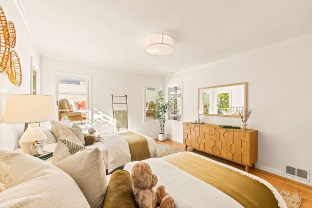 1678 Trestle Glen Rd., Oakland, CA 94610