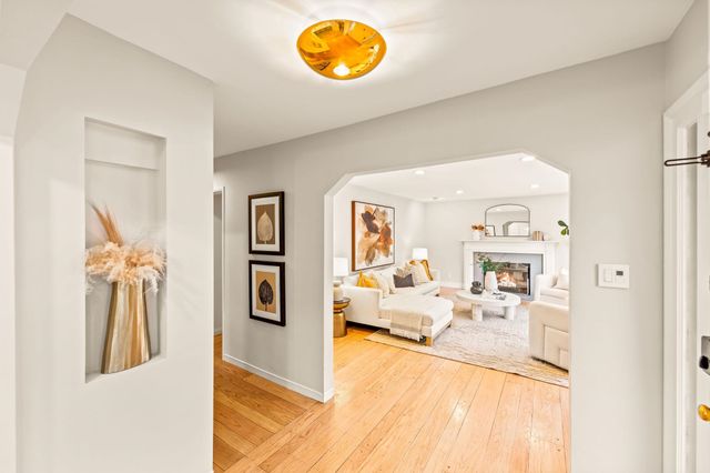 1678 Trestle Glen Rd., Oakland, CA 94610