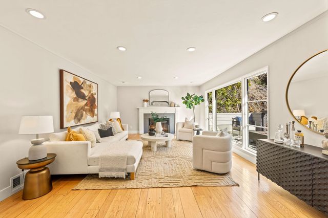 1678 Trestle Glen Rd., Oakland, CA 94610