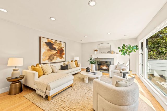 1678 Trestle Glen Rd., Oakland, CA 94610