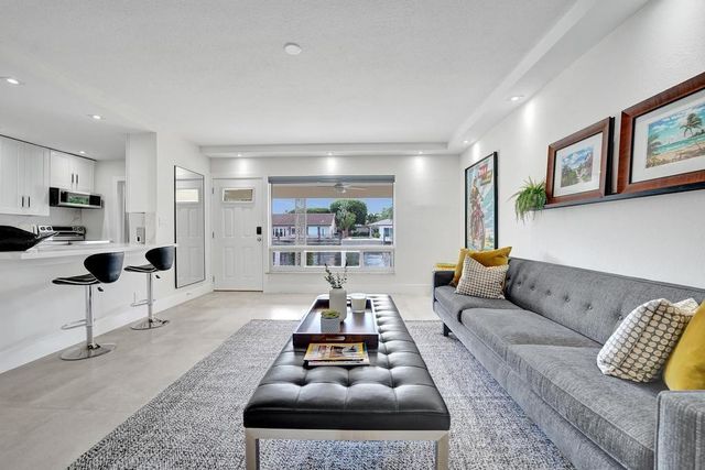 2866 NE 30th Street 9, Fort Lauderdale, FL 33306