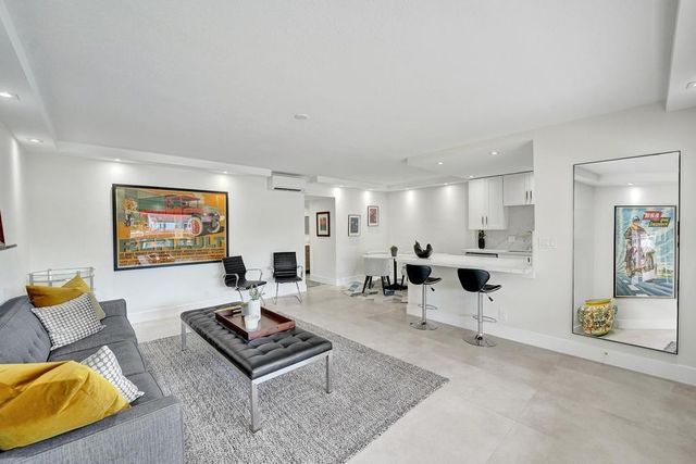 2866 NE 30th Street 9, Fort Lauderdale, FL 33306