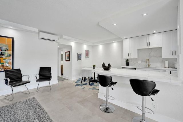 2866 NE 30th Street 9, Fort Lauderdale, FL 33306