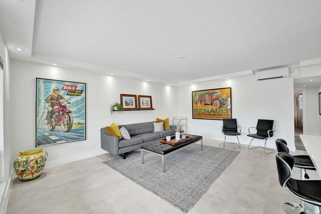 2866 NE 30th Street 9, Fort Lauderdale, FL 33306