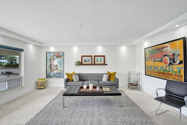 2866 NE 30th Street 9, Fort Lauderdale, FL 33306
