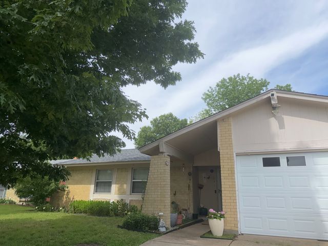 2921 Rustic Meadow Drive, Garland, TX 75044