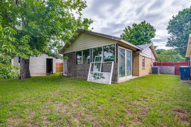 2921 Rustic Meadow Drive, Garland, TX 75044