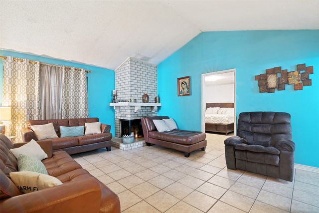 2921 Rustic Meadow Drive, Garland, TX 75044