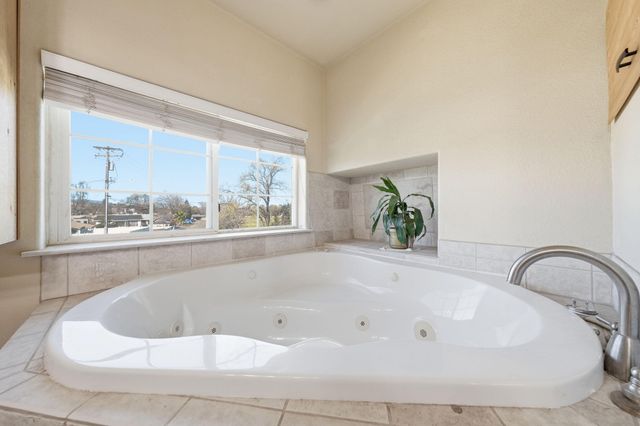 4920 Bonnyview Avenue, Redding, CA 96001