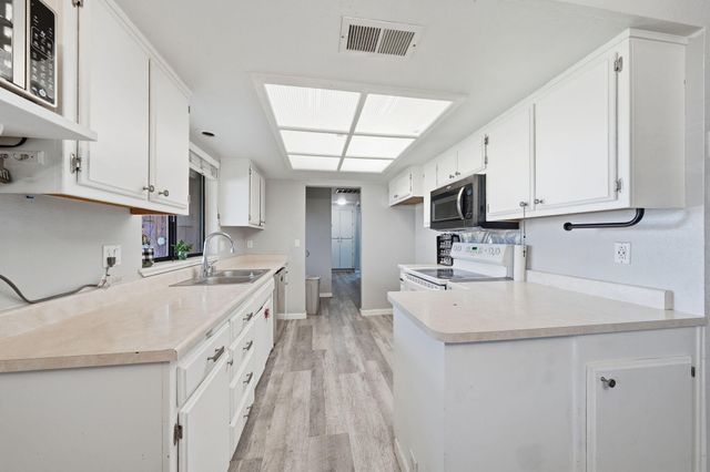 4920 Bonnyview Avenue, Redding, CA 96001