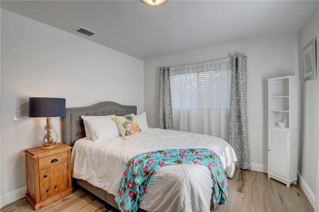 10 S Swinton Circle, Delray Beach, FL 33444