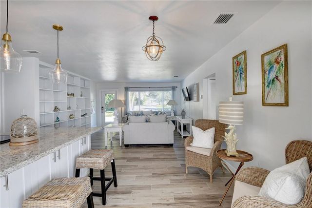 10 S Swinton Circle, Delray Beach, FL 33444