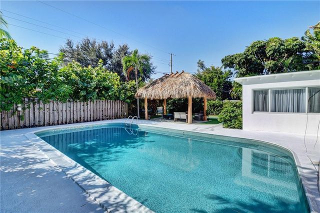10 S Swinton Circle, Delray Beach, FL 33444